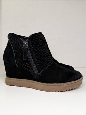 Sofft Bellview Wedge Boot in Black Suede Leather Women’s Size 7.5